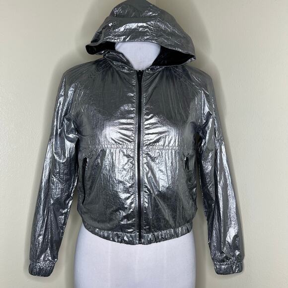 Blank NYC Reversible Jacket Medium Girls Silver Black Metallic Foil Packable New - Picture 3 of 11